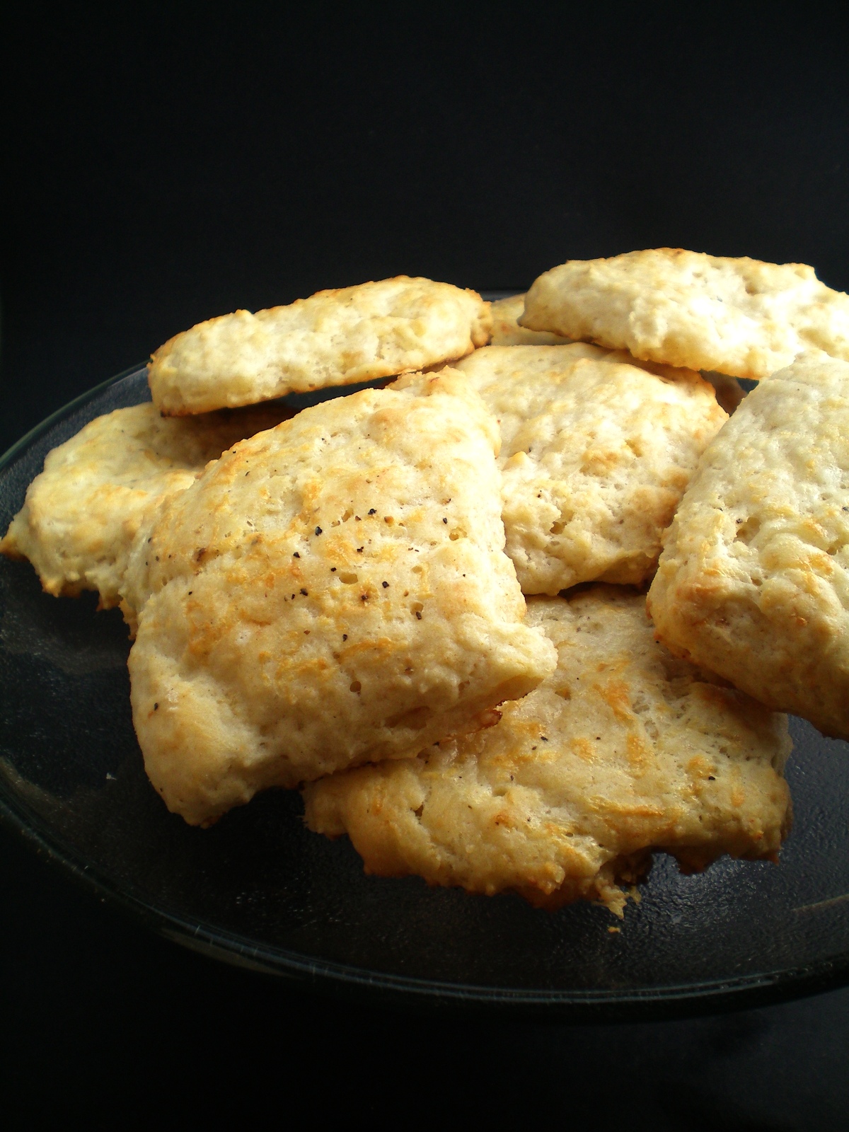 bacon cheddar biscuits